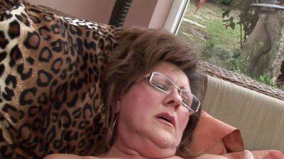 Grandma needs a young cock - sunporno.com