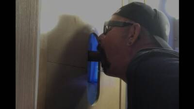 Gray DILF sucking gloryhole ebony cock - nvdvid.com