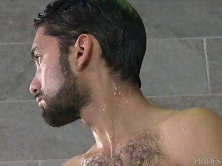 pubes natural athlete gets barebacked in shower - pornoxo.com