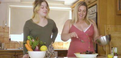 Amatur And Blonds Curvy Hairy Lesbian And Busty Plumper Fuck In The Kitchen - theyarehuge.com