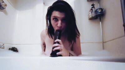 Sucking And Gagging On A Big Dildo In The Bathtub - upornia
