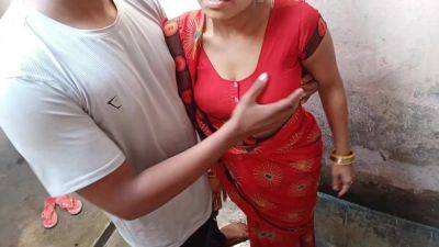 Hot Fucking Of Desi Indian Wife Outdoor Early Morning Sex In A Village - hotmovs.com - India