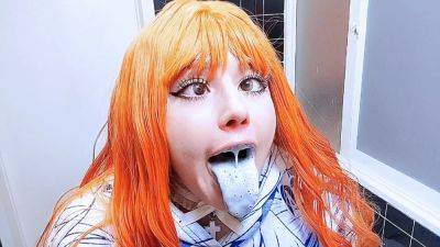 ᰔ Redhead Brushes Her Teeth - hclips