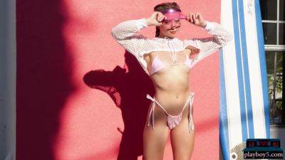 Big Ass Teen Model Shows Flawless Body - upornia