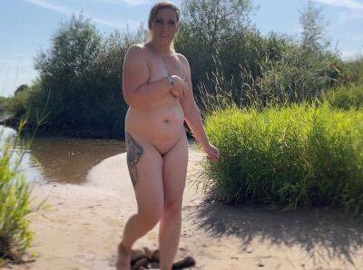 Covered for skinny dipping! Cock sucked and caught! Fuck, did that really happen? That was really crazy, but also cool! - sunporno.com