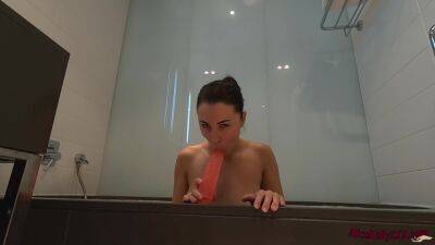 Sexy Babe Passionate Masturbate Pussy Sex Toy In Bathroom - hclips