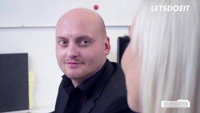 Lilli Vanilli And Mark Aurel - Nasty Slut Ravaged Good In Office - hotmovs.com - Germany