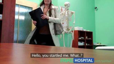 Mona Lee - Mona Lee, the gorgeous Czech babe, takes a deepthroat and a creampie from fakehospital doctor - sexu.com - Czech Republic