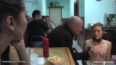 Babe pounded in public restaurant - xozilla.com